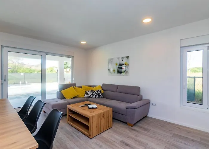 House Ivona * Suhovare